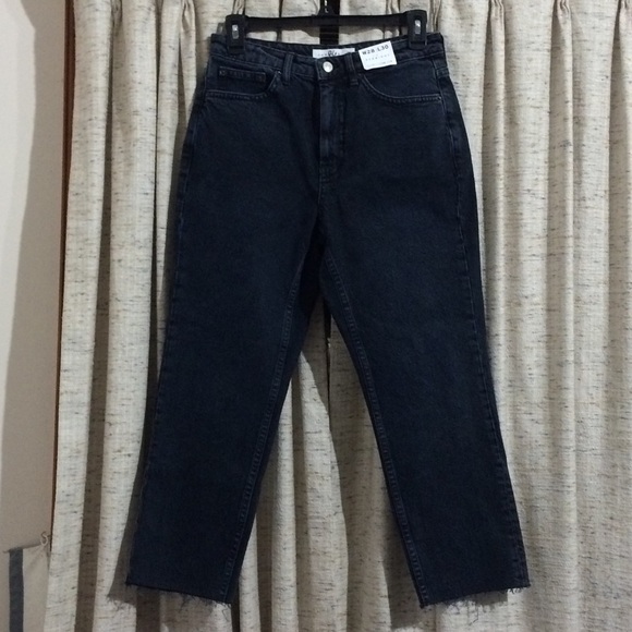 Topshop Denim - Topshop Raw Hem Crop Straight Leg Jeans In Blue Black